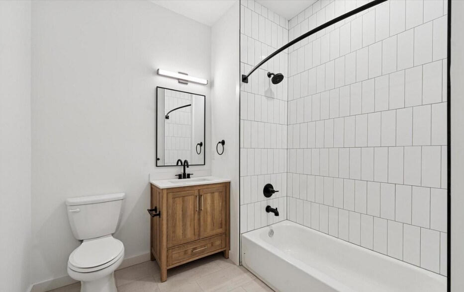 More Photos Of 754-756 S 4th St, Philadelphia Apartments For Sale