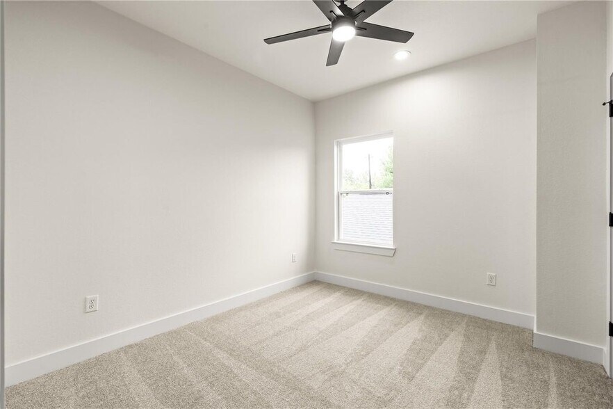 More Photos Of 4521 Newberry St, Houston Multifamily For Sale