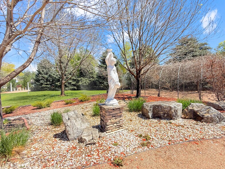 More Photos Of 5955 Sawmill Mesa Rd, Delta Specialty For Sale