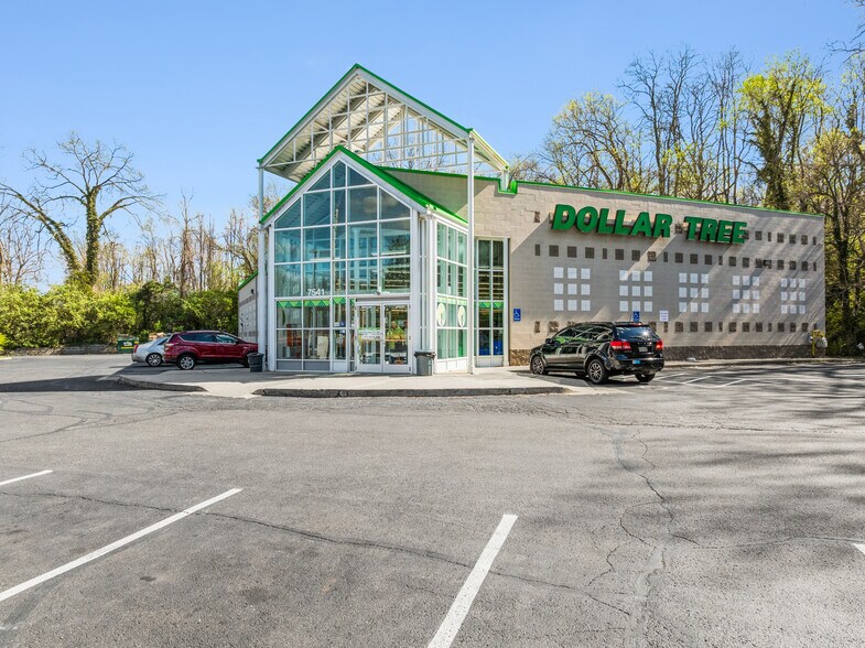 More Photos Of 7541 N Main St, Dayton Drugstore For Sale