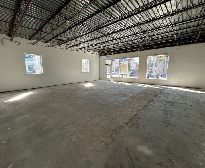 More Photos Of 334-340 Main St, Beacon Storefront Retail Office For Lease