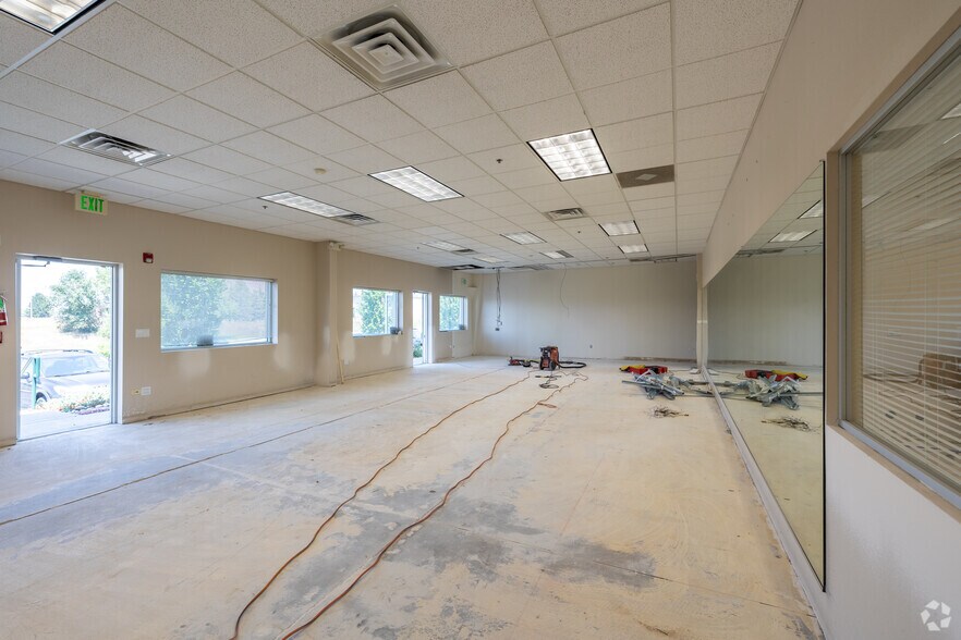 More Photos Of 3001 Industrial Ln, Broomfield Research And Development For Lease