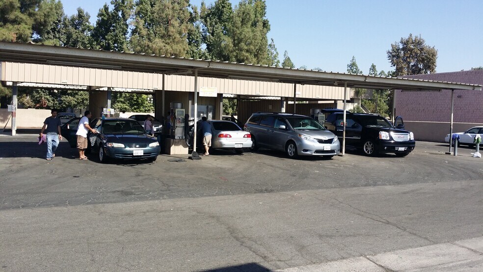 Primary Photo Of SOUTHWEST-SELF-SERVICE CARWASH WITH PROPERTY., Bakersfield Carwash For Sale