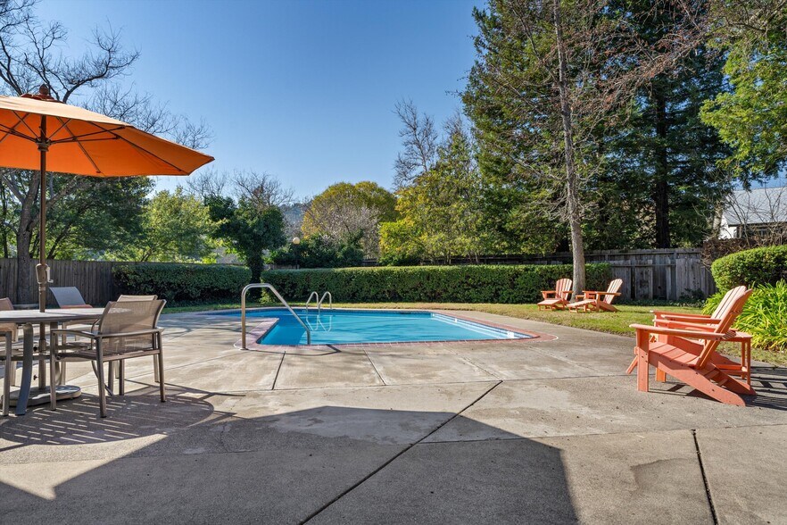 More Photos Of 505-531 Capps Ln, Ukiah Apartments For Sale