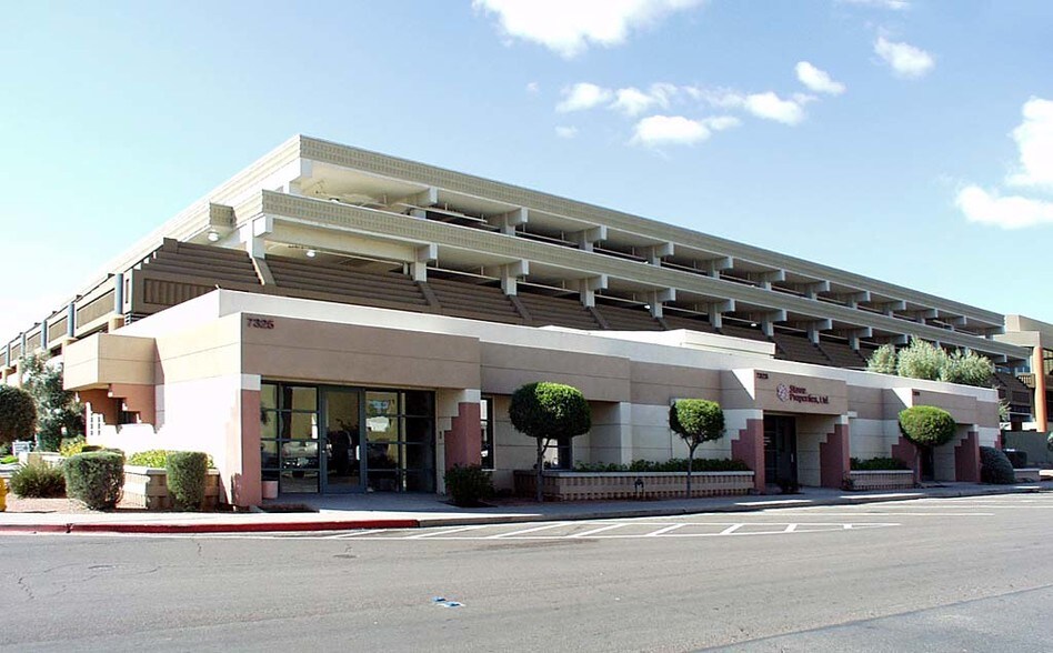 More Photos Of 7323-7325 E Shoeman Ln, Scottsdale Restaurant For Lease