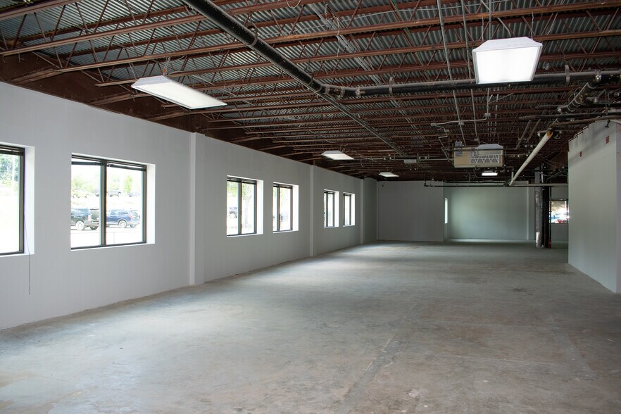 More Photos Of 101 SW Cary Pky, Cary Medical For Lease