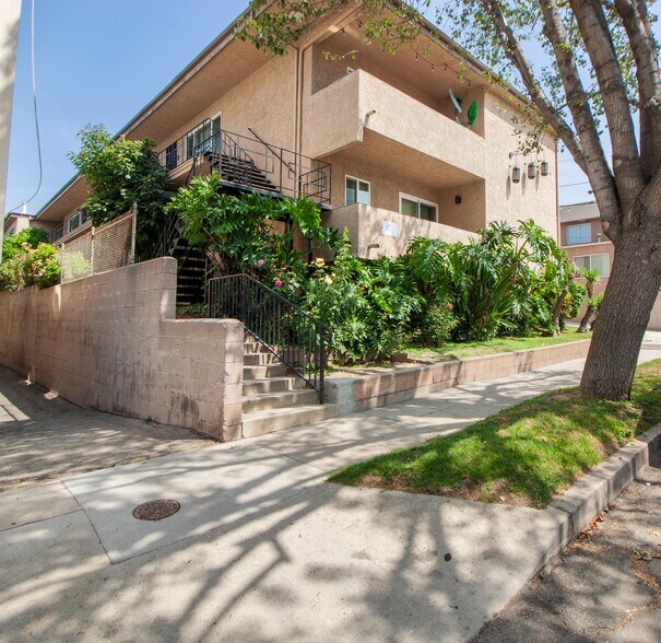 More Photos Of 231 Justin Ave, Glendale Apartments For Sale