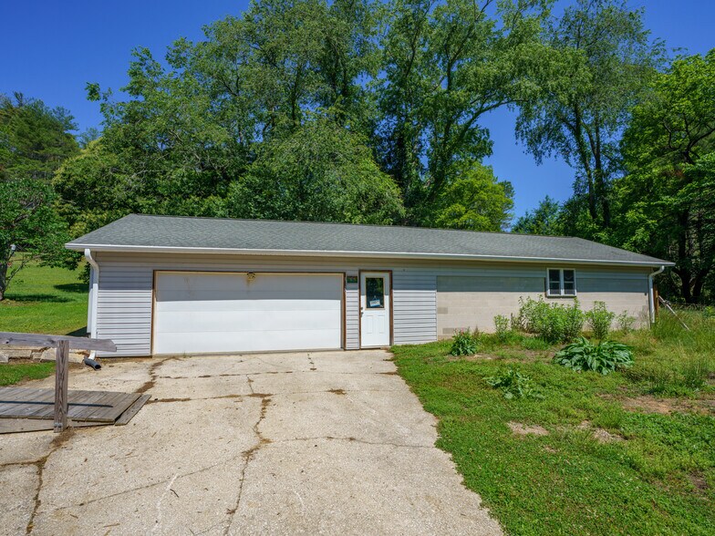 More Photos Of 3619 Asheville Hwy, Pisgah Forest Office Residential For Sale