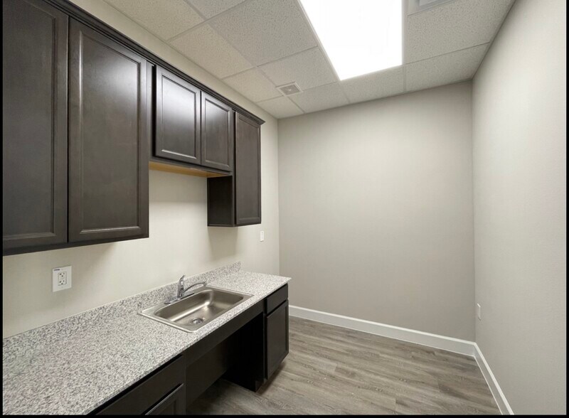 More Photos Of 25145 Star Ln, Katy Unknown For Lease
