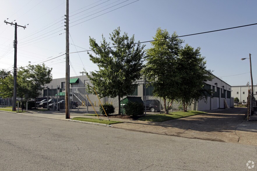 More Photos Of 1208 Quality Choice Pl, Louisville Industrial For Sale
