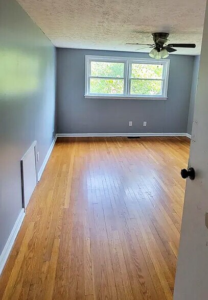 More Photos Of 1648 Alexandria Dr, Lexington Apartments For Sale