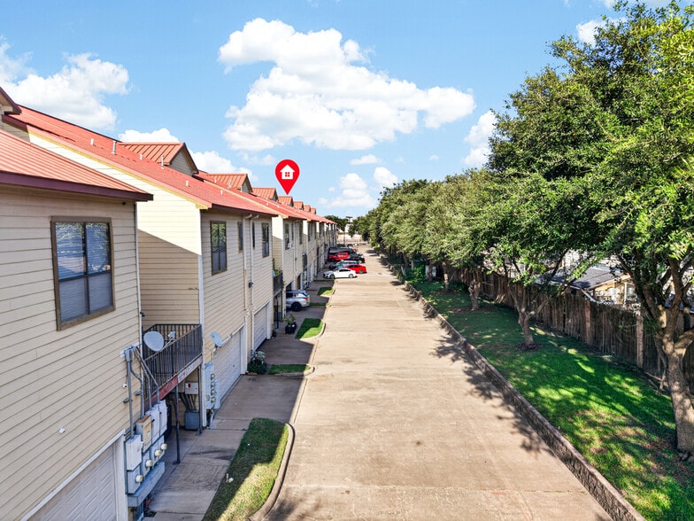 More Photos Of 12989 Bellaire Blvd, Houston Storefront For Sale