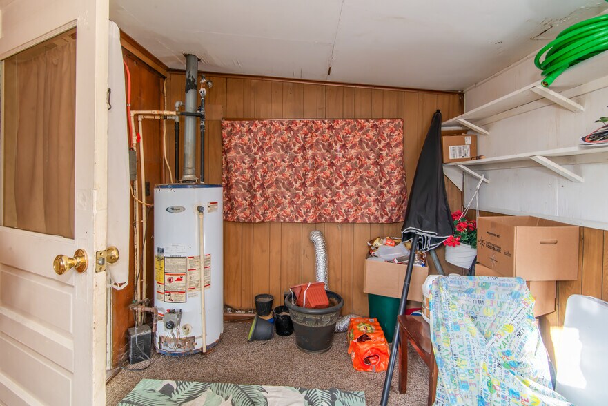 More Photos Of 1332 W Beecher Rd, Adrian Storefront For Sale