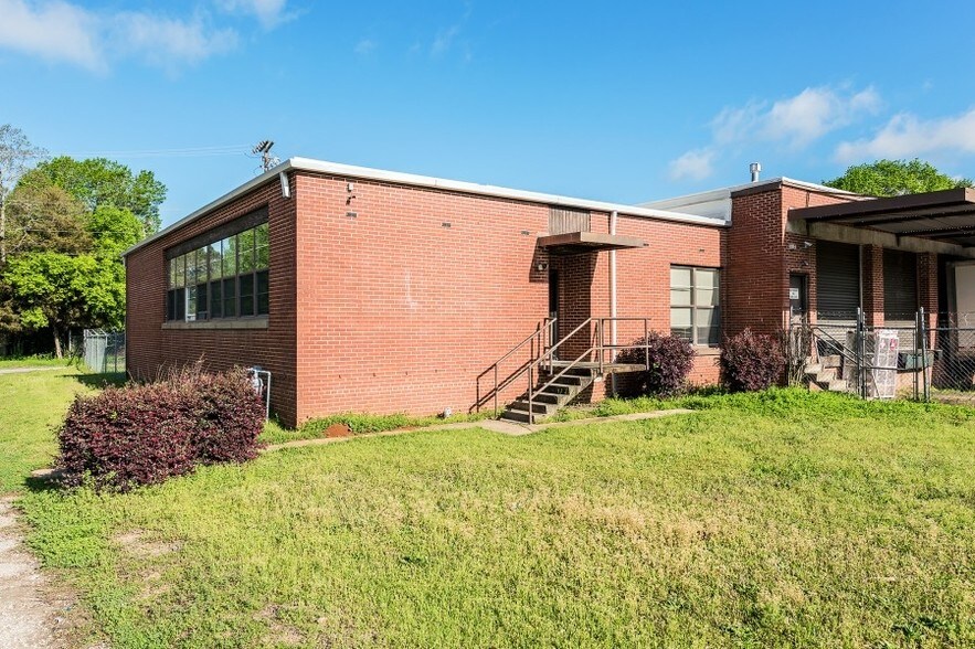 More Photos Of 3609 Lower Wetumpka Rd, Montgomery Warehouse For Sale