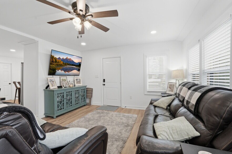 More Photos Of , Canton Flex For Sale