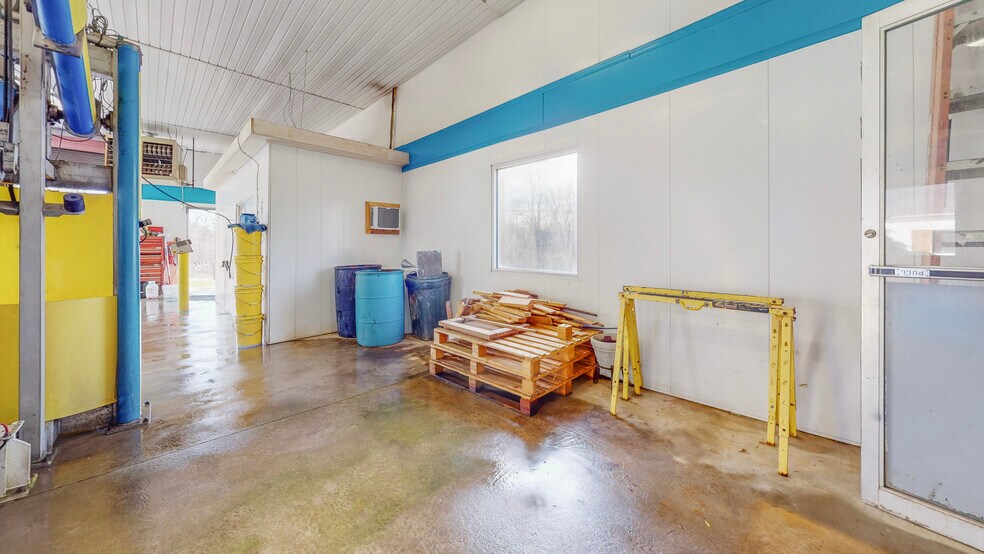 More Photos Of 4180 Sunset Blvd, Steubenville Carwash For Sale