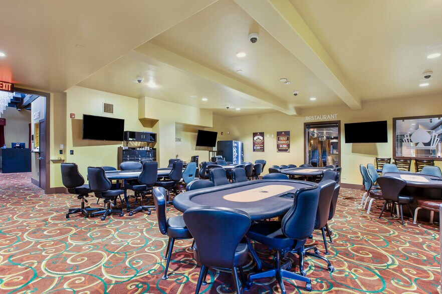 More Photos Of 11275 Folsom Blvd, Rancho Cordova Restaurant For Lease