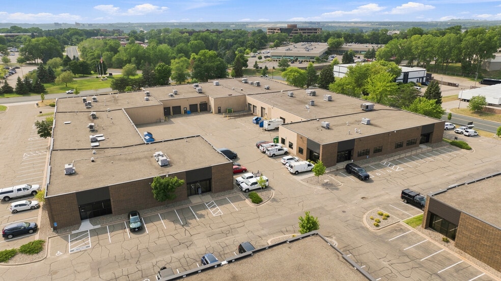 More Photos Of 1301 Corporate Center Dr, Eagan Unknown For Lease