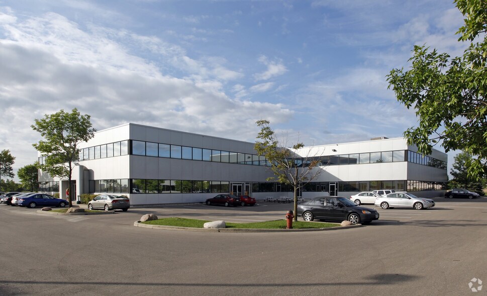 More Photos Of 5255 Solar Dr, Mississauga Office For Lease