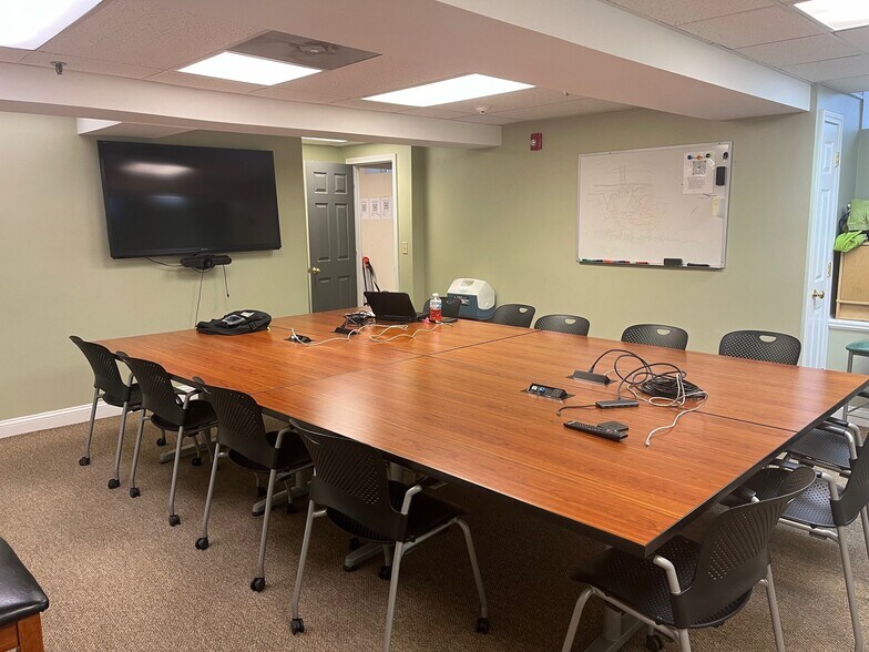 More Photos Of 2269-2275 Massachusetts Ave, Cambridge Office For Lease