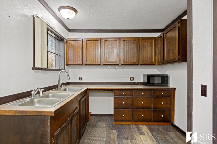 More Photos Of 205 I St, Columbia City General Retail For Sale