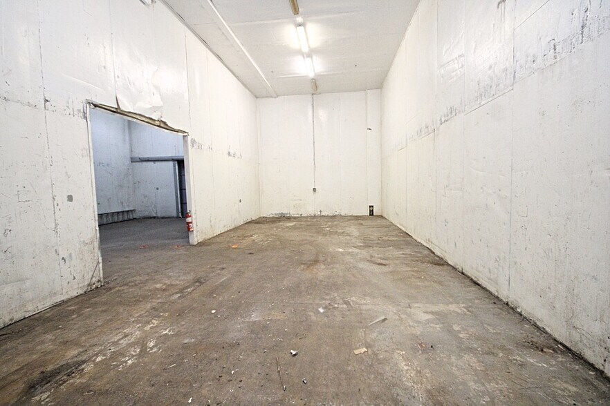 More Photos Of 2200 Arthur Kill Rd, Staten Island Distribution For Lease