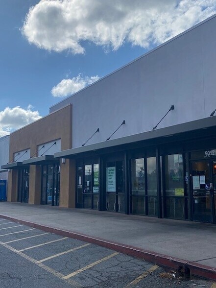More Photos Of 9000-9046 Balboa Blvd, Northridge Unknown For Lease