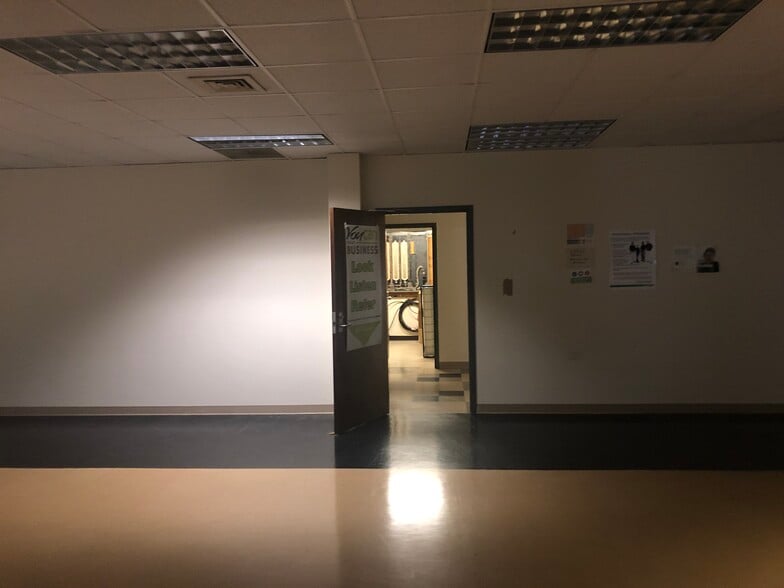 More Photos Of 1530 Hooker Rd, Greenville Freestanding For Lease