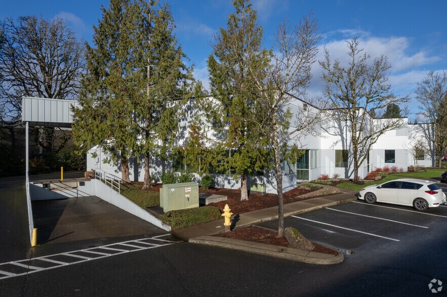 More Photos Of 10200 SW Allen Blvd, Beaverton Light Manufacturing For Lease
