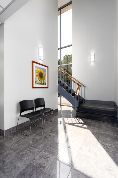More Photos Of 3918 Montclair Rd, Birmingham Office For Lease