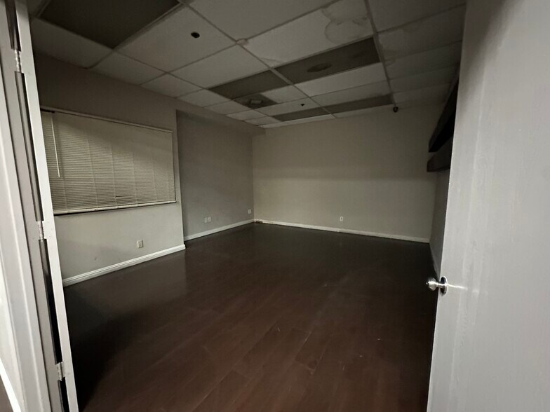 More Photos Of 18409 E Valley Blvd, City of Industry Warehouse For Lease