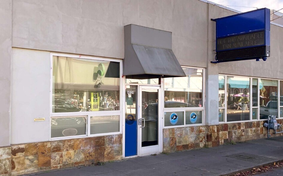 More Photos Of 8028 SE Stark St, Portland Storefront For Sale