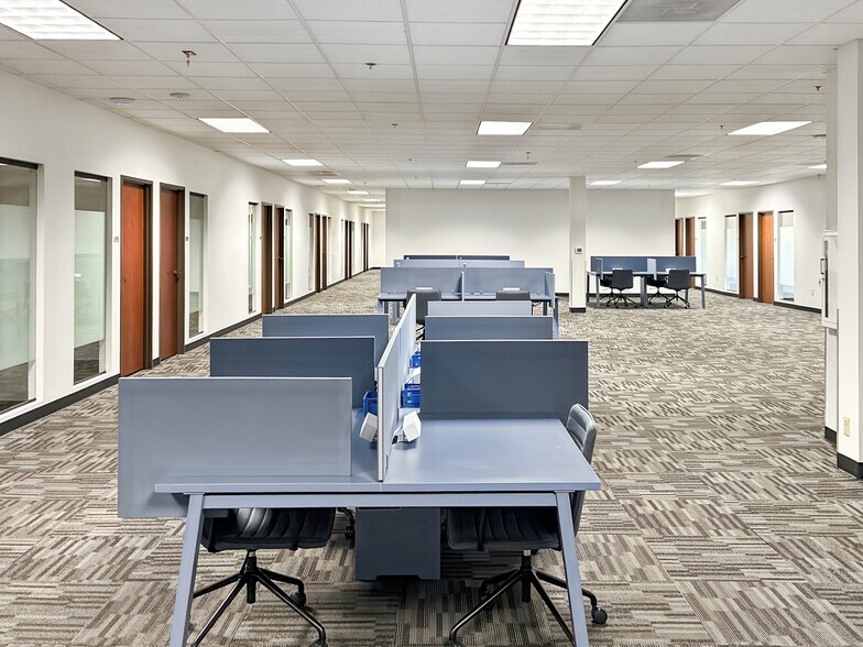 More Photos Of 4041 E Thomas Rd, Phoenix Coworking Space