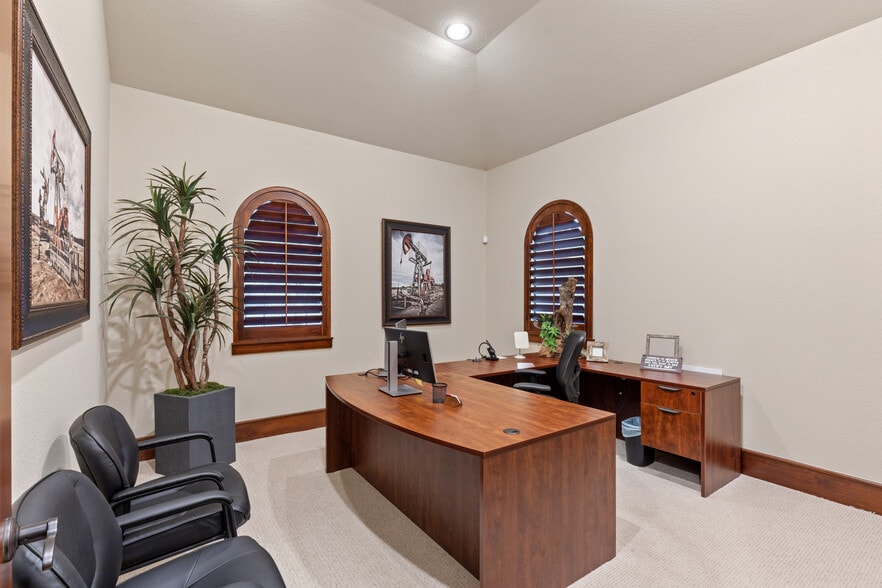 More Photos Of 22321 Gosling Rd, Spring Office For Sale