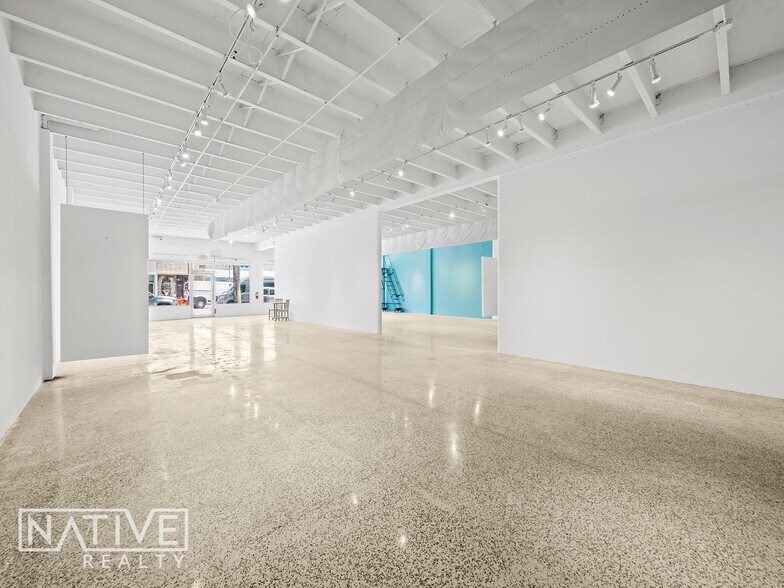 More Photos Of 2014-2016 Harrison St, Hollywood Storefront For Sale