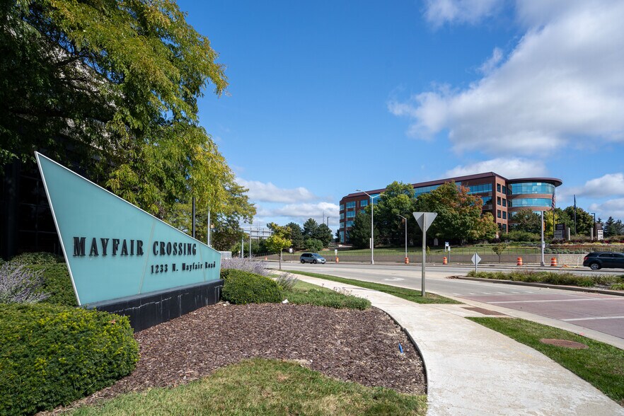 More Photos Of 1233 N Mayfair Rd, Wauwatosa Office For Lease