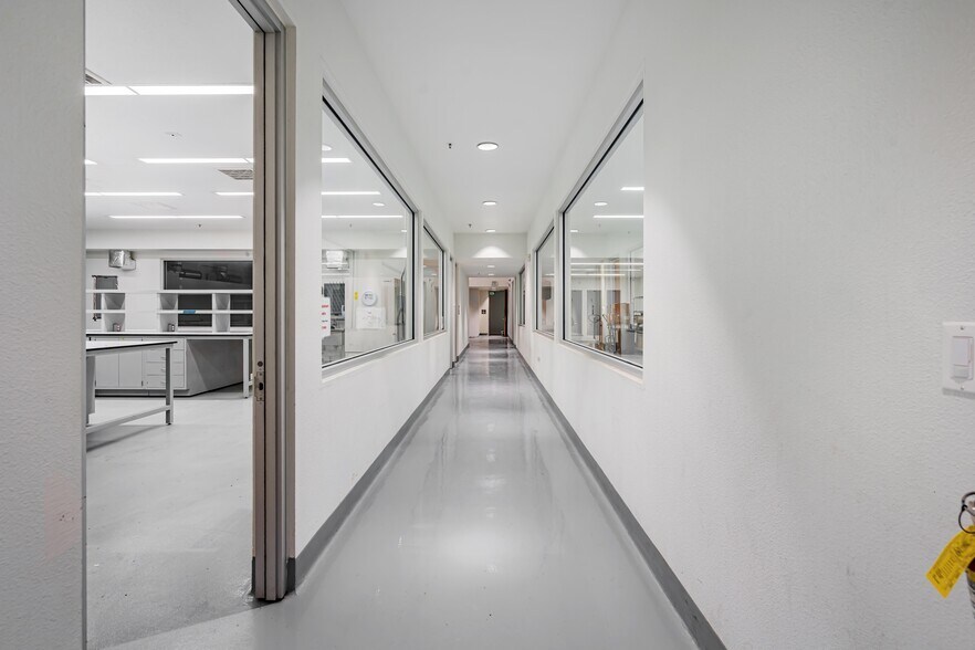 More Photos Of 1320 #1 9th St, Berkeley Industrial For Sale