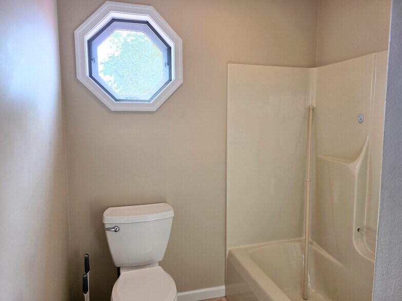 More Photos Of 2679 Industrial Park Rd, Mifflintown Storefront Retail Office For Sale