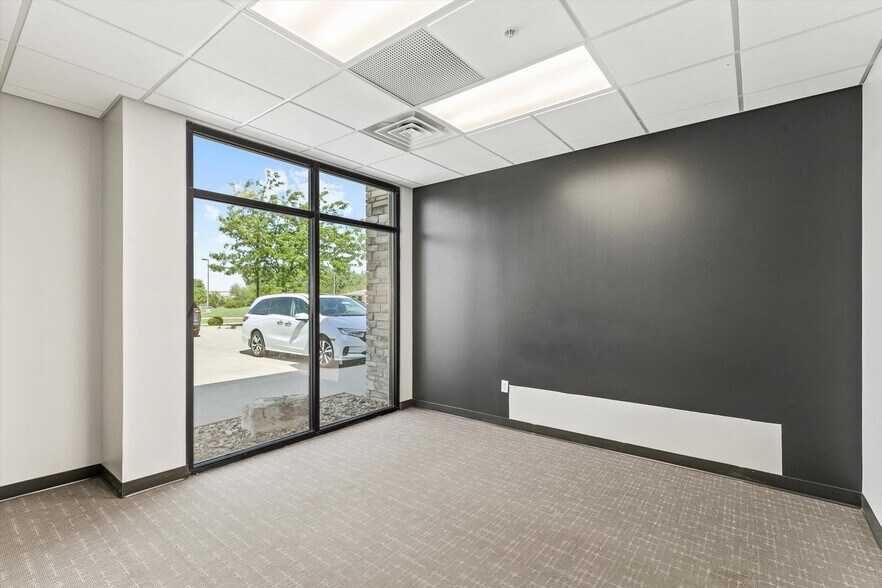 More Photos Of 55-95 Dartmoor Dr, Waukee General Retail For Lease