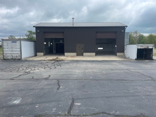 More Photos Of 600 Meyer Rd, Celina Flex For Lease