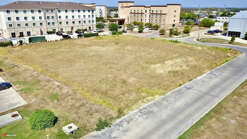 More Photos Of 221 ST Dr, Buda Land For Sale