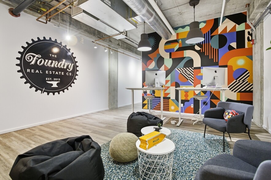 Primary Photo Of 9411 98 Av NW, Edmonton Office For Sale