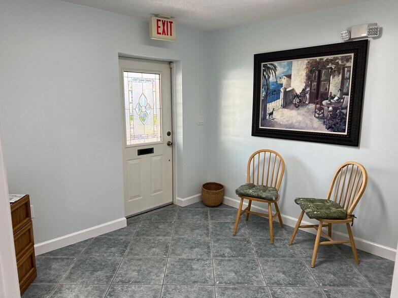 More Photos Of 28960 US Highway 19 N, Clearwater Medical For Sale