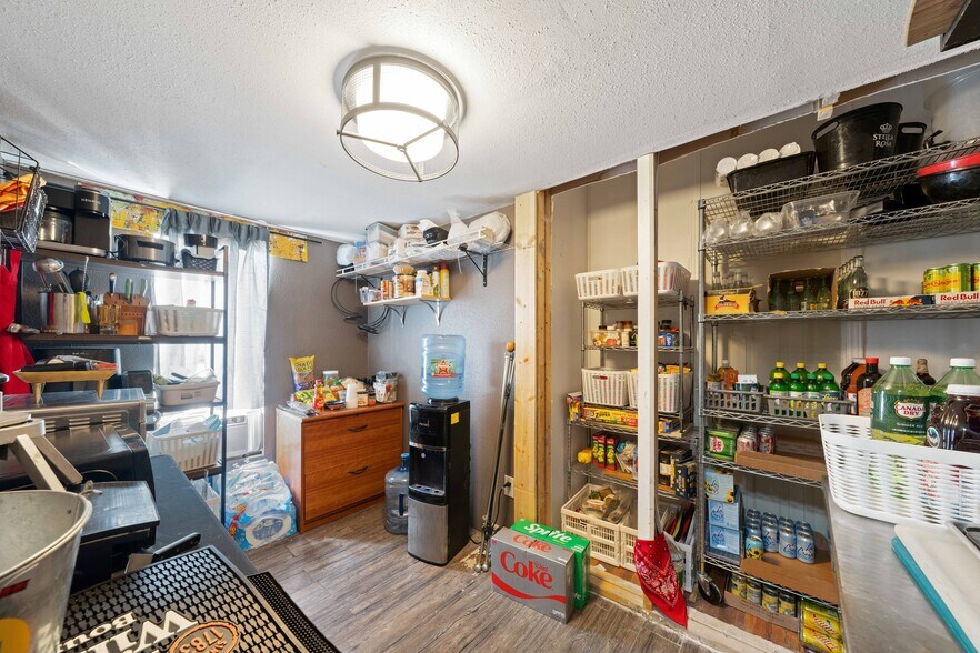 More Photos Of 33855 Blanco Rd, Bulverde Bar For Sale