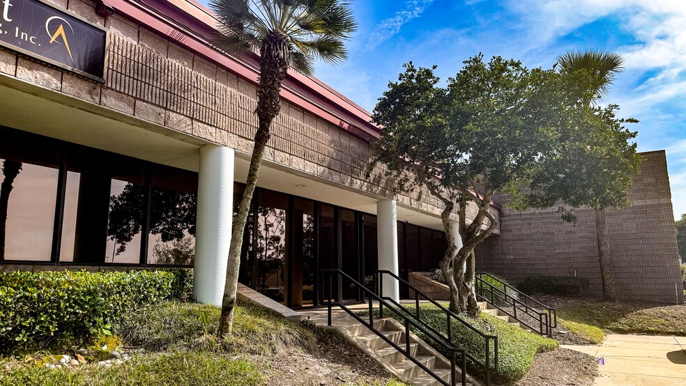 More Photos Of 528 Northlake Blvd, Altamonte Springs Unknown For Lease