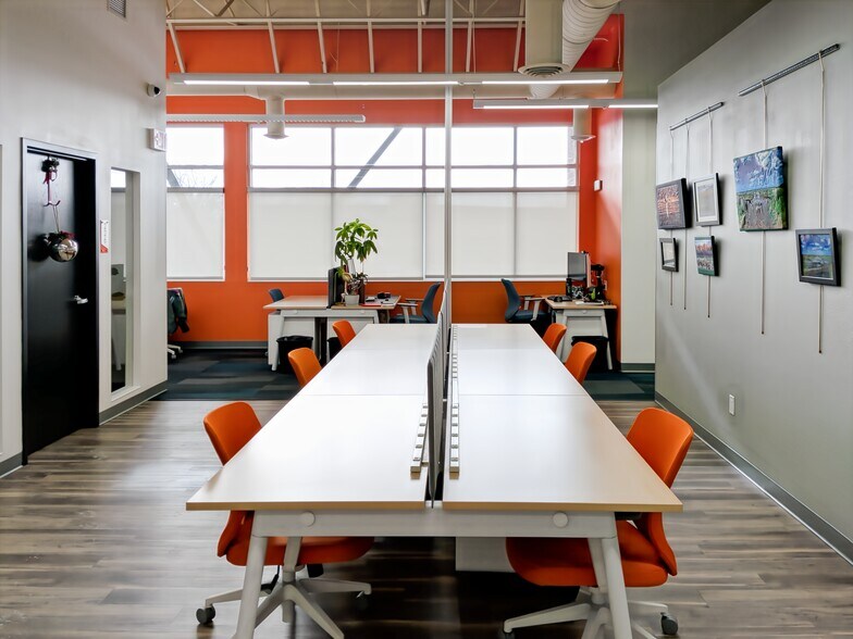 More Photos Of 1574 W Broadway, Madison Coworking Space