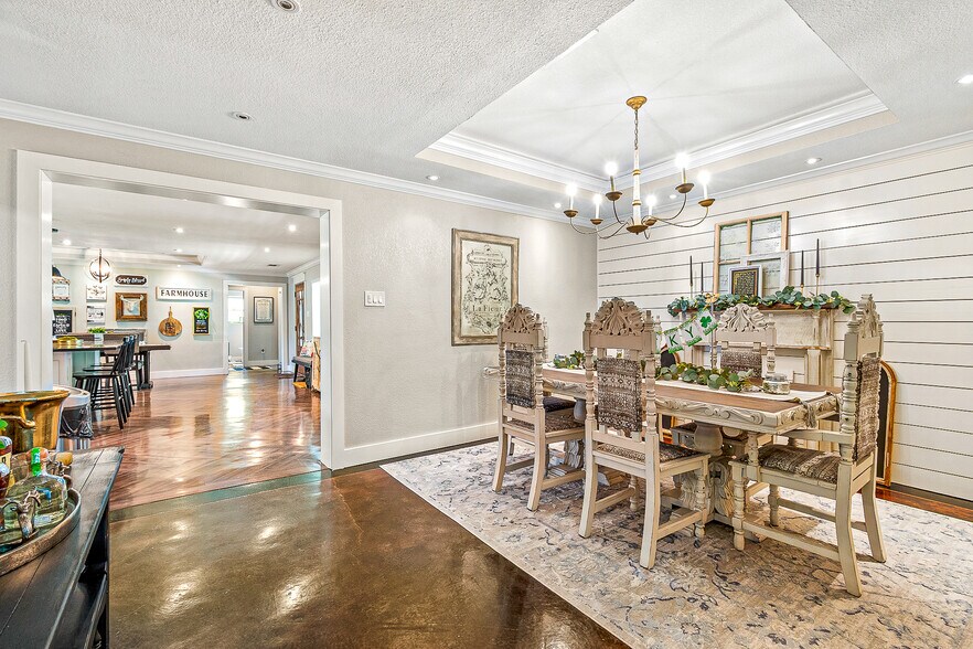 More Photos Of 5110 Treaschwig Rd, Spring Specialty For Sale