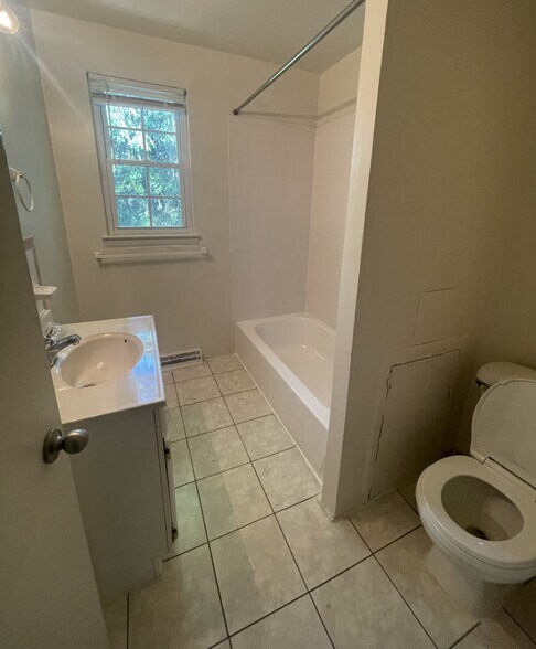 More Photos Of 305 S Warminster Rd, Hatboro Apartments For Sale