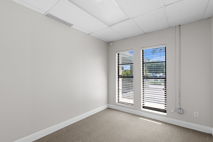 More Photos Of 13455 S Military Trl, Delray Beach Medical For Lease