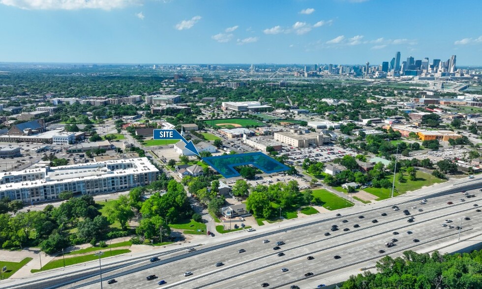 Primary Photo Of 213 & 225 E 12th St, 223 South Storey St, Dallas Land For Sale